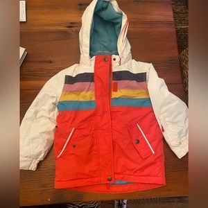 Mini Boden Girl’s ski jacket. Removable hood has pockets. Size 5-6Y.